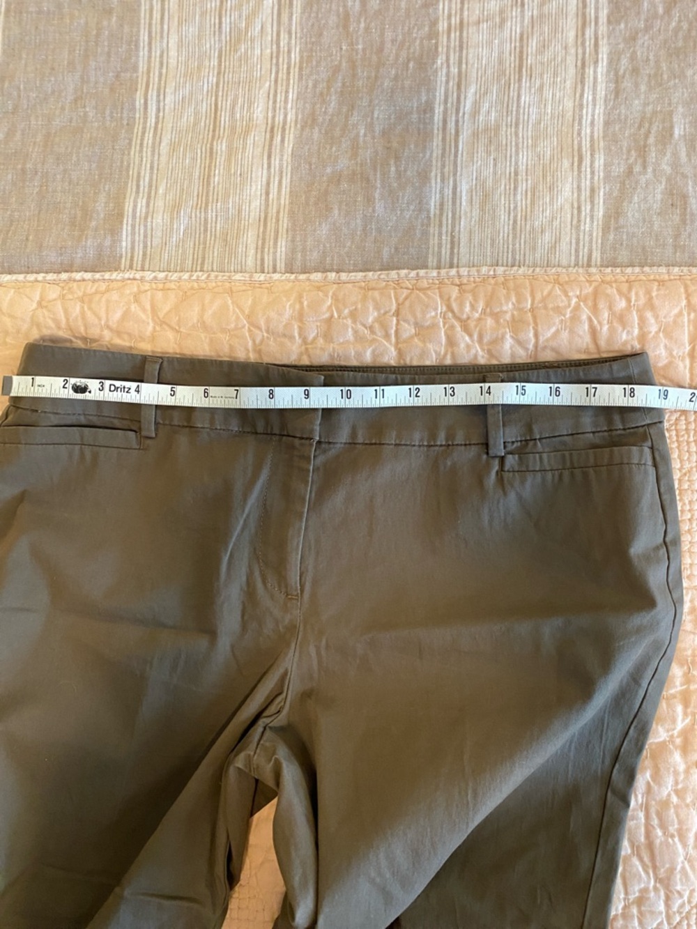 LOFT Outlet Dark Khaki Lightweight Cropped Dress Pants, Women’s Size 14 Petite - Picture 4 of 6
